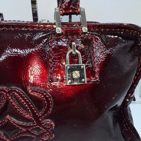 LOEWE Amazona 28 Burgundy Patent Leather Handbag (minor callouts in pics) - Picture 2 of 16